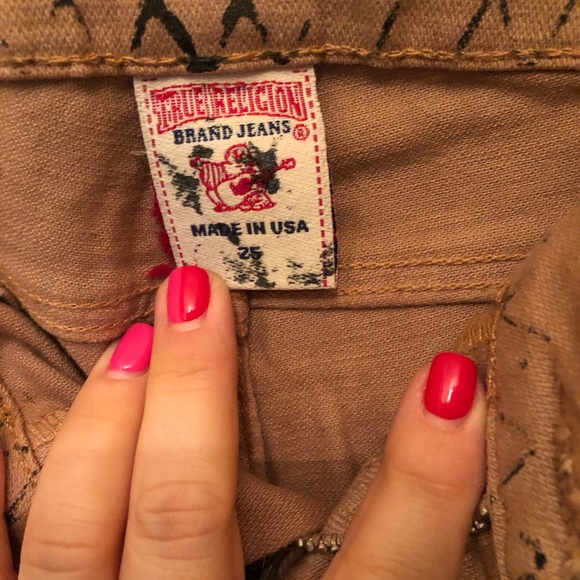 True Religion coated snakeskin straight leg jeans. Size 25. - Picture 5 of 6